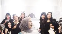 Keluarga Pengantin Terlarang Hadir Saat Bridal Shower, Mengapa? 