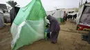 Hampir 15 ribu orang dari Palestina tewas setelah Hamas dan Israel perang pada 7 Oktober 2023. Ribuan yang tewas dari pihak Palestina adalah anak-anak. (AP Photo/Adel Hana)