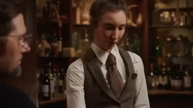 Florence Ordesh sebagai Fiona dalam film Hokum. (Foto: Dok. Imagenation Abu Dhabi FZ/ Tailored Films/ IMDb)