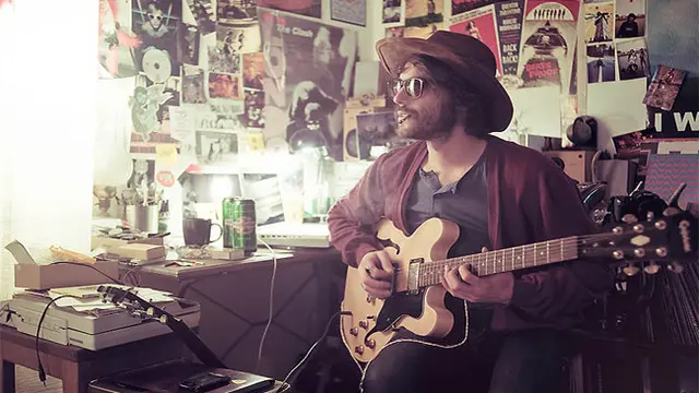 8 Gaya Hidup Hipster, dari Eksentrik Hingga Agnostik
