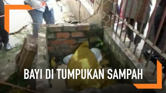 Dua penjaga kebersihan di Palembang, Sumatera Selatan tak sengaja menemukan seorang mayat bayi baru lahir di tumpukan sampah.