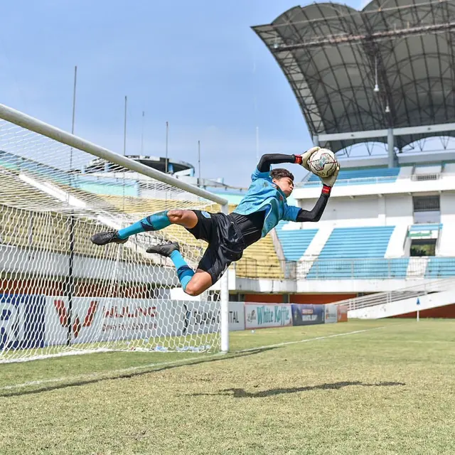 6 Momen Latihan Persela di Stadion Maguwoharjo Yogyakarta, Siap Lawan Persib