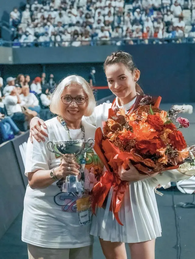 Enzy Stroia dan ibunda (Instagram/enzystoria)