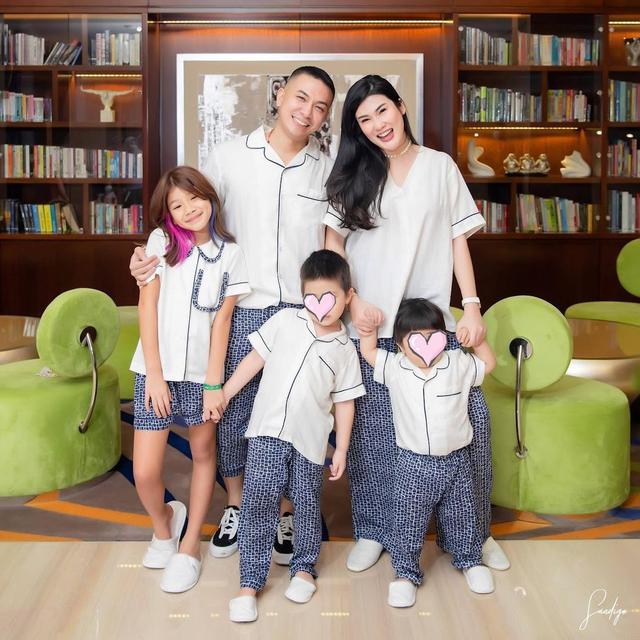 6 Potret Stevie Agnecya Mantan Istri Samuel Rizal Bareng Anak, Penuh Kehangatan