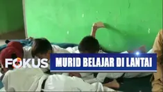 Belajar mengajar di SDN 2 Pasir Kupa, Banten, kurang efektif karena mereka kekurangan meja dan kursi.