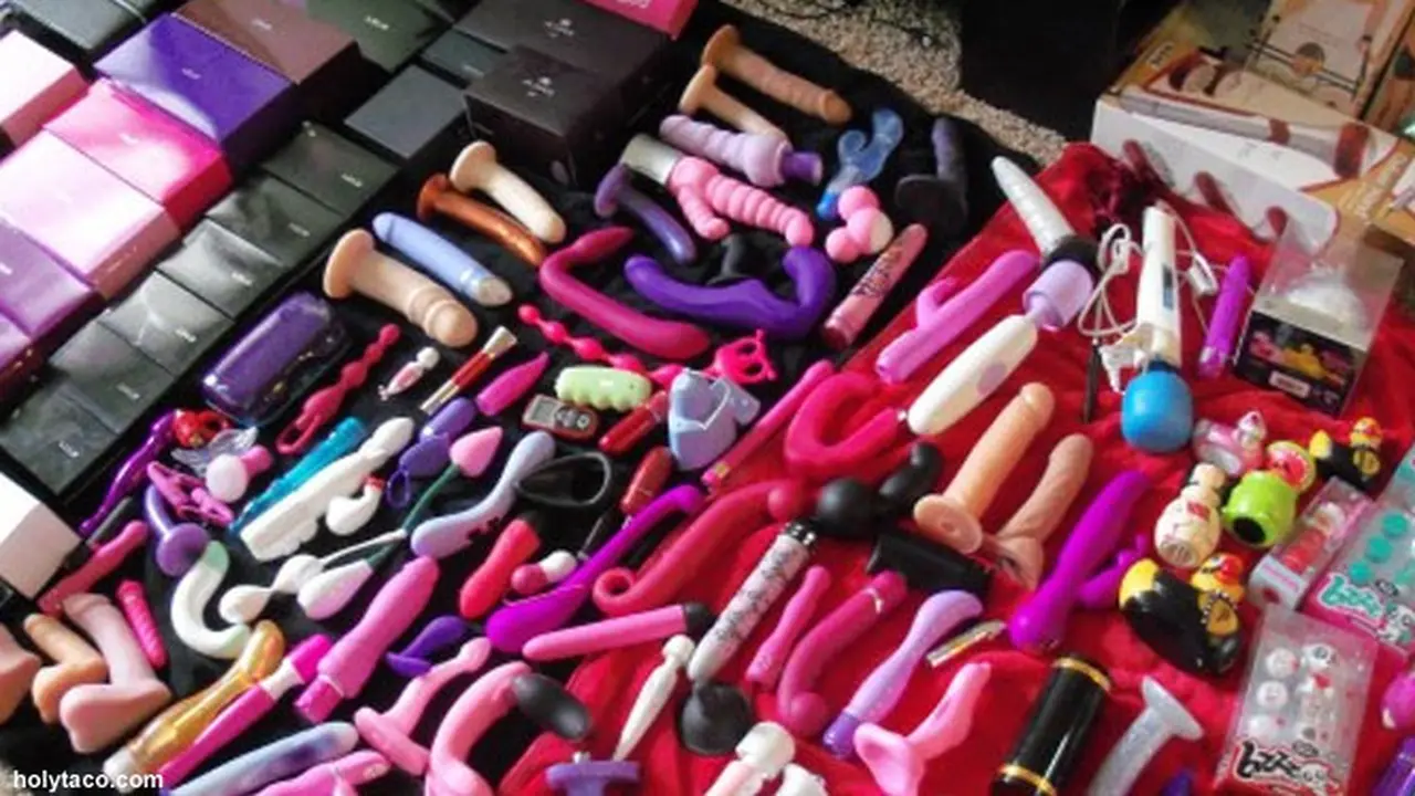 sex-toys30322b.jpg