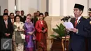 Presiden Jokowi memberikan arahan usai pelantikan Kapolri M Tito Karnavian di Istana Negara, Jakarta, Rabu (13/7). Tito Karnavian resmi menjadi Kapolri menggantikan Jenderal Badrodin Haiti. (Liputan6.com/Faizal Fanani)