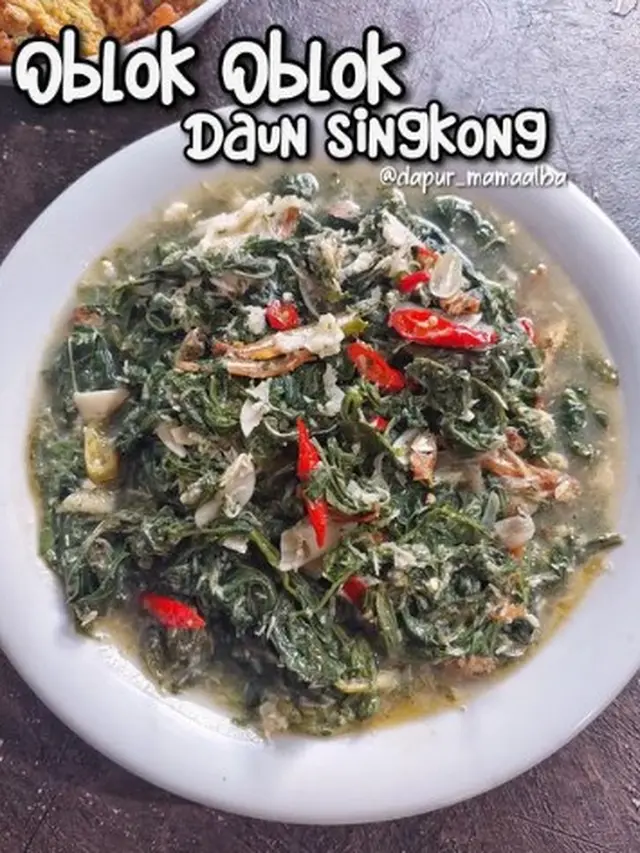 Sepiring oblok-oblok daun singkong