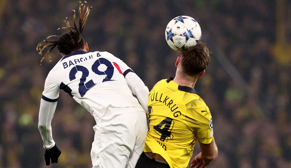 PSG bermain imbang 1-1 dengan Borussia Dortmund. (FRANCK FIFE / AFP)