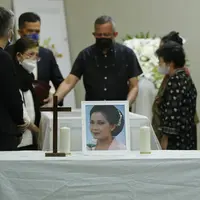 Suasana rumah duka Rima Melati (Deki Prayoga/© KapanLagi.com)