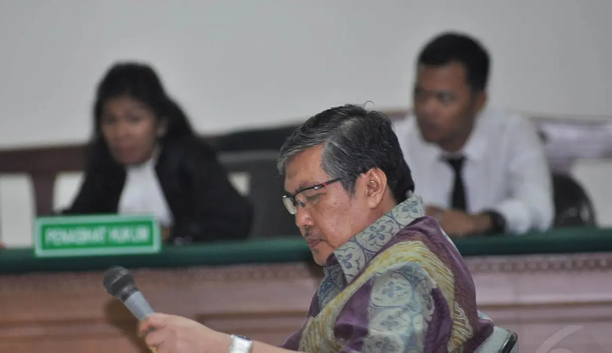Syahrul Raja Sampurnajaya divonis delapan tahun penjara dan denda sebesar Rp 800 juta, Jakarta, Rabu (12/11/2014). (Liputan6.com/Miftahul Hayat)