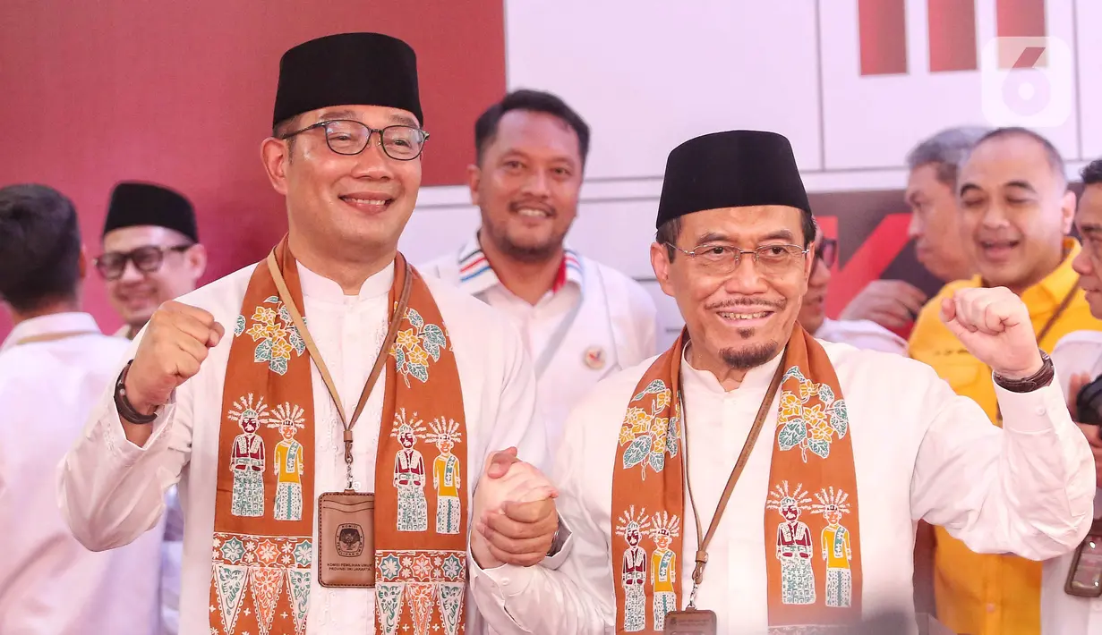 Ridwan Kamil-Suswono tiba di kantor KPU DKI Jakarta sekitar pukul 14.00 WIB. (Liputan6.com/Angga Yuniar)