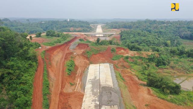 Pemerintah melalui Kementerian Pekerjaan Umum dan Perumahan Rakyat (PUPR) terus mempercepat penyelesaian konstruksi Jalan Tol Serang-Panimbang di Banten