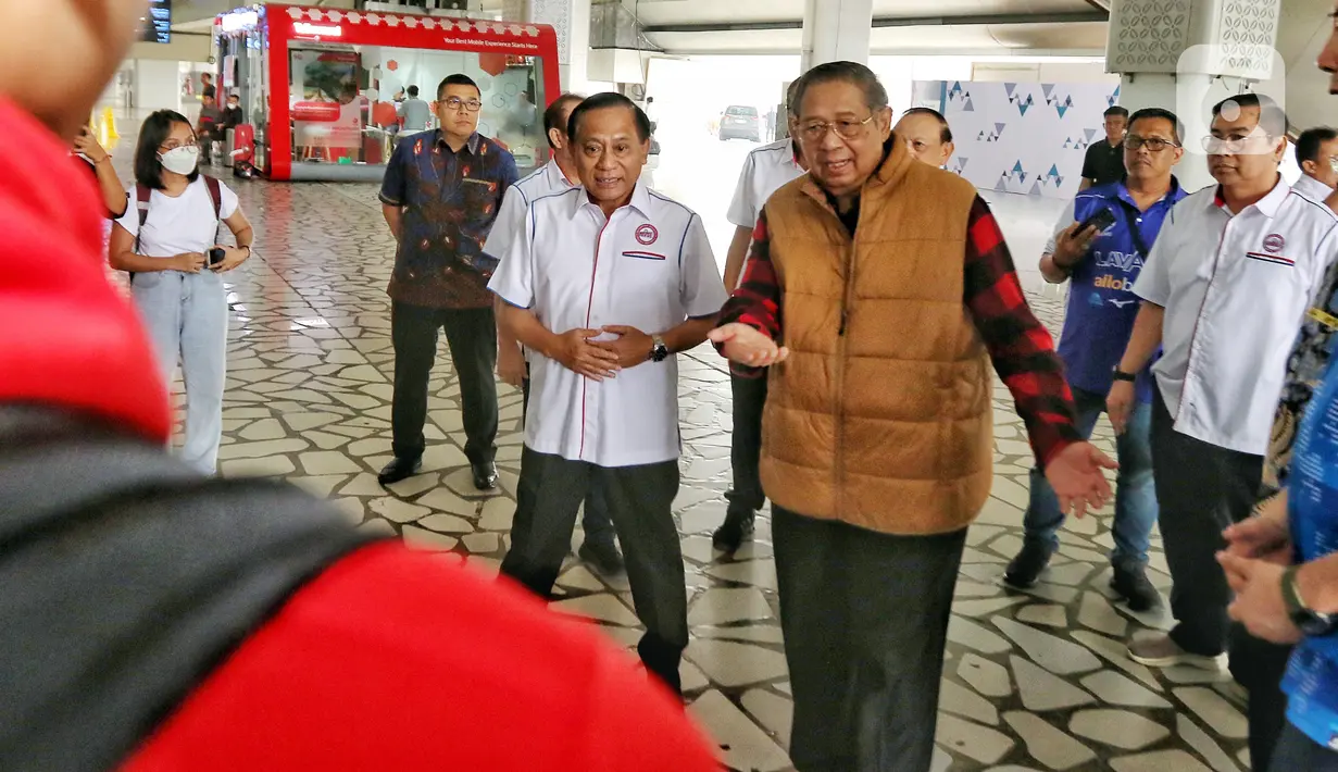 Hasil apik dalam ajang AVC Senior Men's Championship 2023 juga sekaligus mengantar pasukan Merah Putih naik peringkat, dari yang tadinya hanya menduduki urutan 68 menjadi 55 dunia. (Liputan6.com/Angga Yuniar)