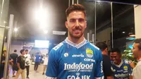 Terganjal Administrasi, Persib Belum Pasti Mainkan Bouman Melawan PS Tira