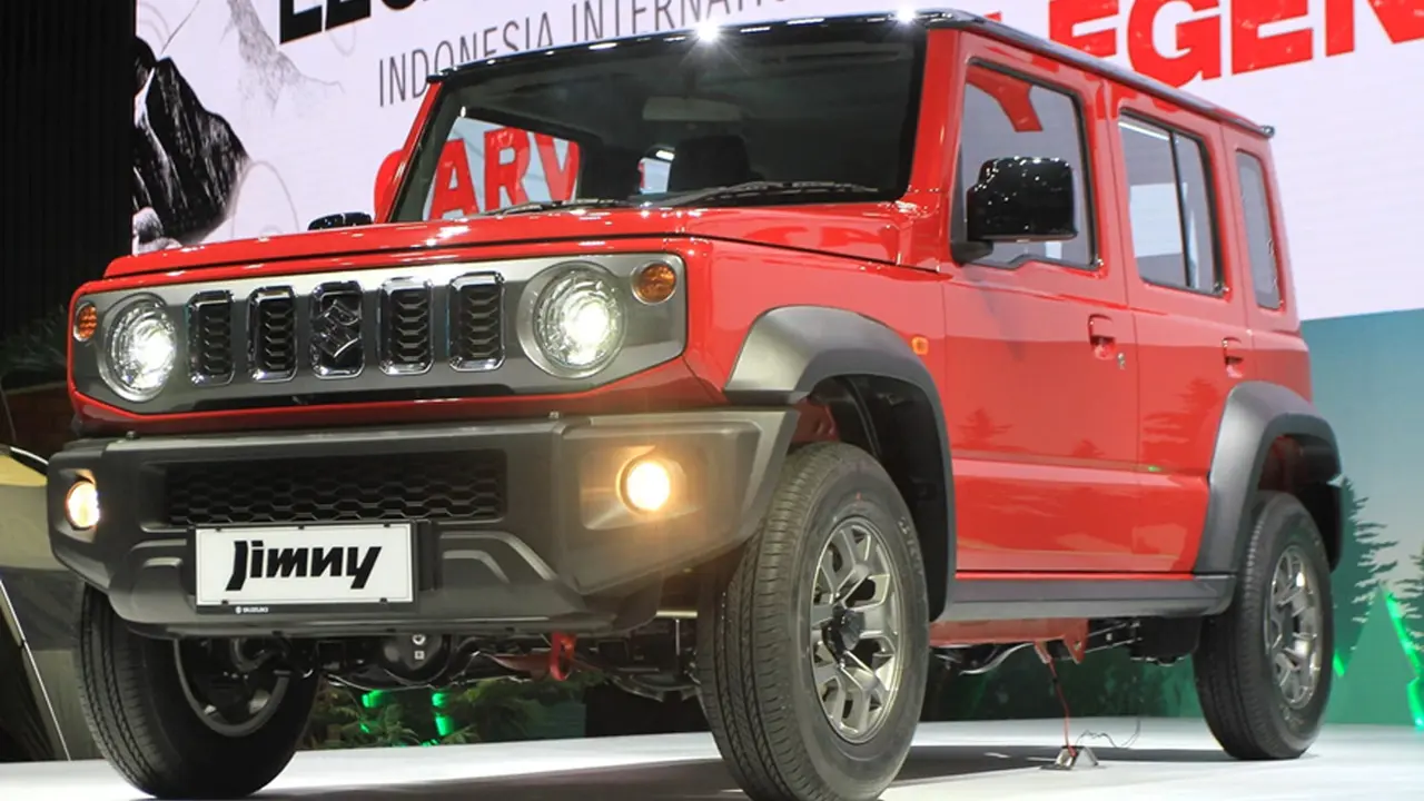 Intip Keunggulan Suzuki Jimny 5-Door, Mobil Tangguh di Setiap Medan yang Menantang!
