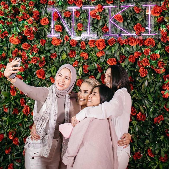 7 Momen Pesta Ulang Tahun Nikita Mirzani, Penampilannya Curi Perhatian