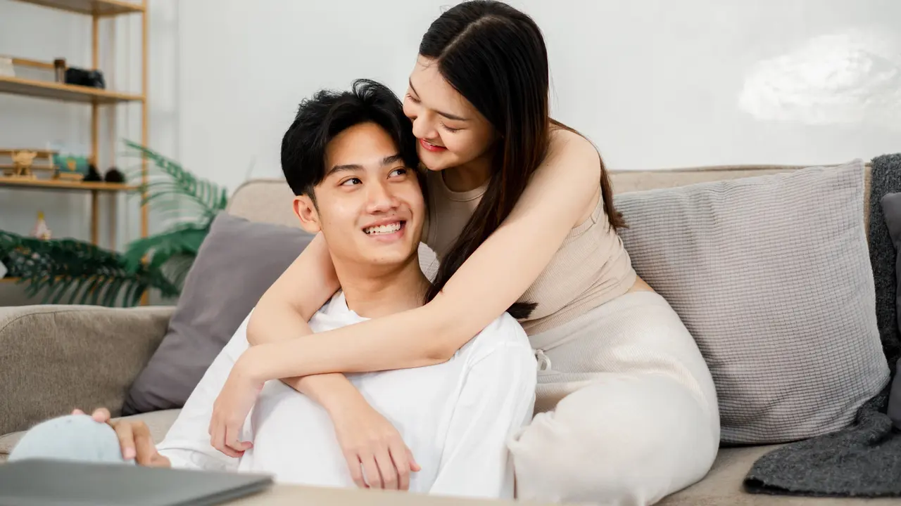 4 Ciri Orang yang Nggak Siap Berkomitmen, Waspadai Sebelum Hubungan Terlalu Jauh!
