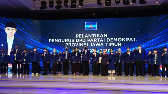 Pengurus DPD Demokrat Jatim 2022-2026 dilantik AHY. (Dian Kurniawan/Liputan6.com).