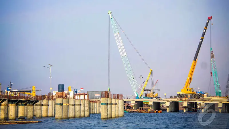  3000 Tiang Pancang New Tanjung Priok Telah Terpasang