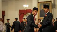 Menteri ESDM, Ignasius Jonan menargetkan kapasitas terpasang listrik di Kalimantan Barat naik dua kali lipat menjadi 1.100 di tahun 2019.