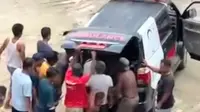 Evakuasi Korban Longsor di Asahan (Dok: Antara)