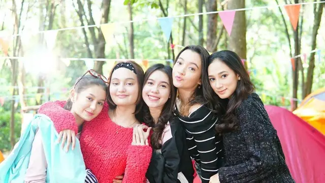 Segera Tayang, Ini 6 Potret Kebersamaan Pemain Sinetron ‘Cinta Tapi Benci’