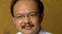 Kisah Sabar Subadri Pelukis Tak Bertangan