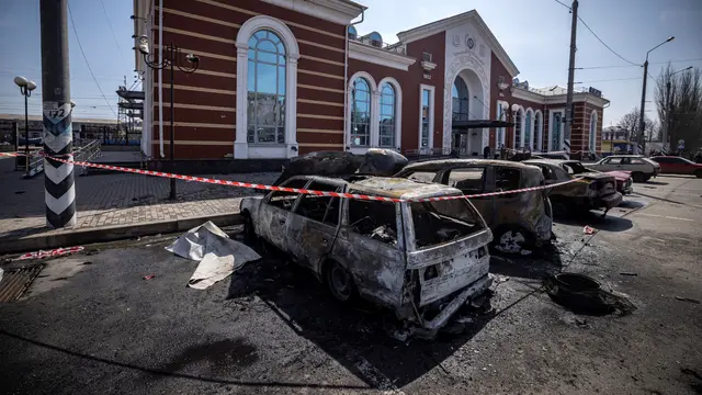 Suasana Stasiun Kereta Kramatorsk Usai Serangan Roket Rusia