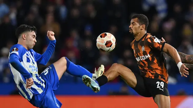 Foto: Momen Bersejarah Brighton Lolos ke Babak 16 Besar Liga Europa