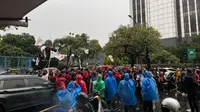 Pekerja Indomaret Demo di Kantor Kemnaker, Bawa 6 Tuntutan