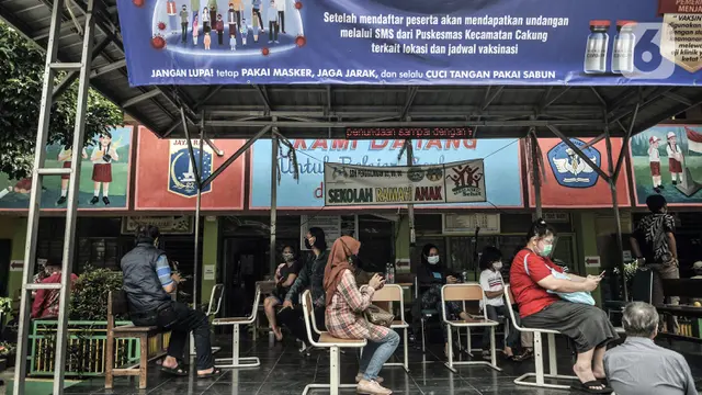 FOTO: 21,5 Juta Lansia Ditargetkan Dapat Vaksinasi COVID-19 Tahap Kedua