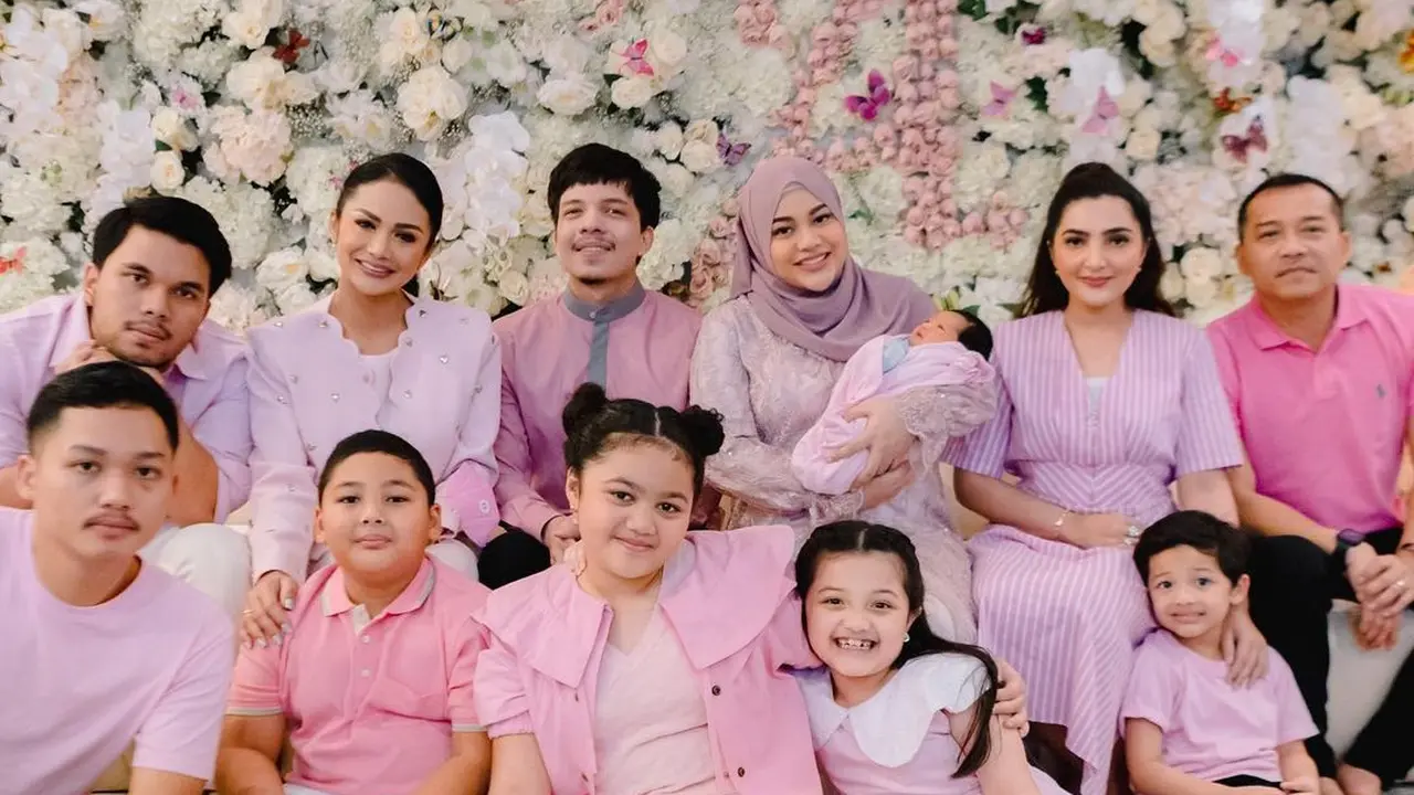 7 Momen Pengumuman Nama dan Ungkap Wajah Anak Atta Halilintar dan Aurel Hermansyah