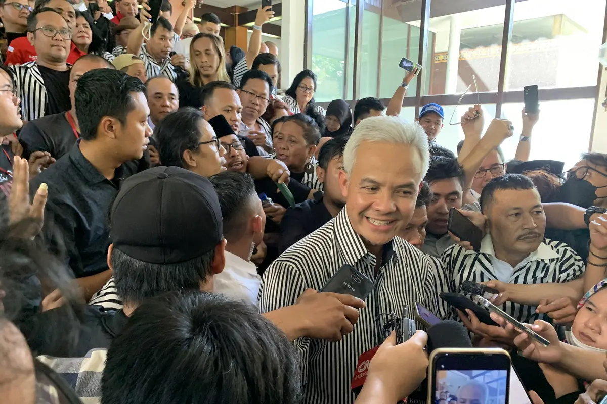 <p>Ganjar Pranowo menghadiri acara silahturahmi 1 Muharam 1445 H Relawan Pendukung Ganjar, yang digelar di GSG Senayan, Rabu (19/5/2023). (Foto:Liputan6/Delvira Hutabarat)</p>