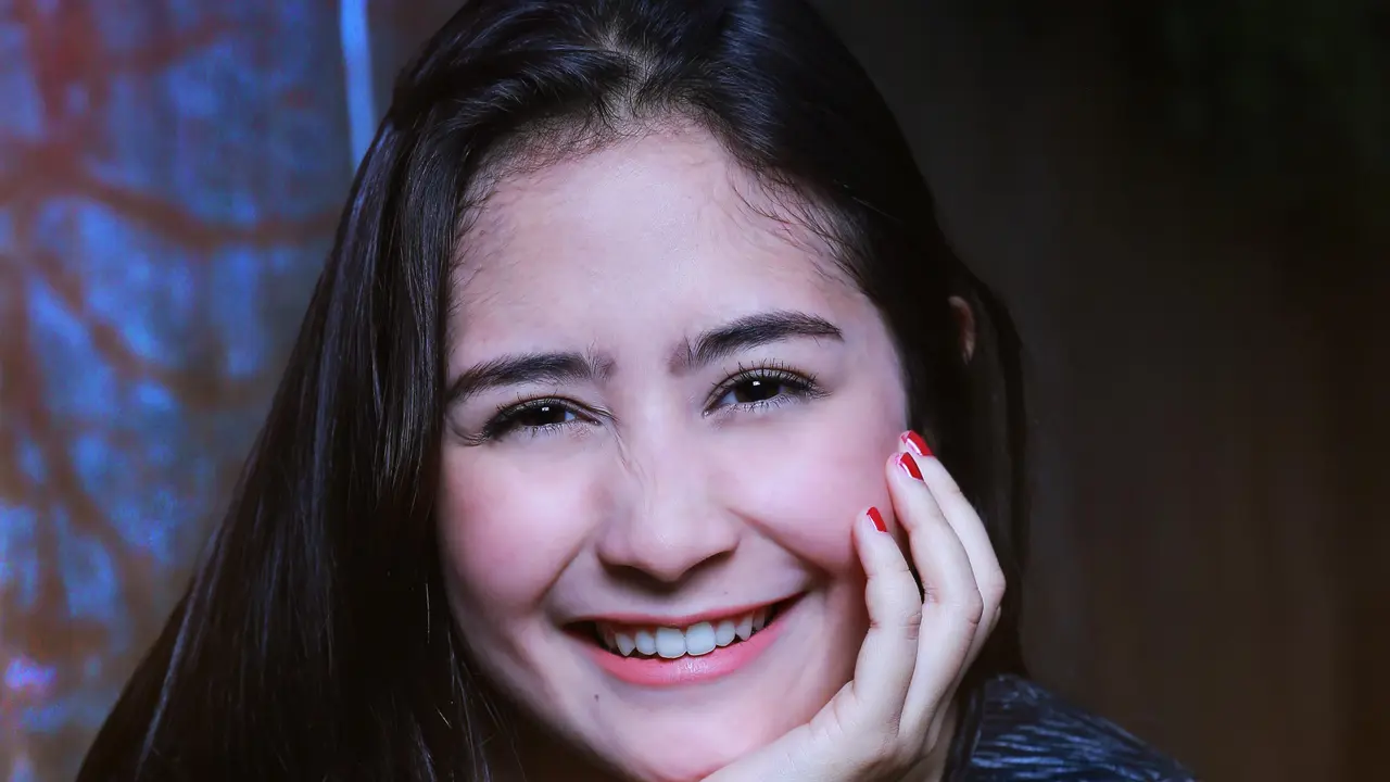 Prilly Latuconsina