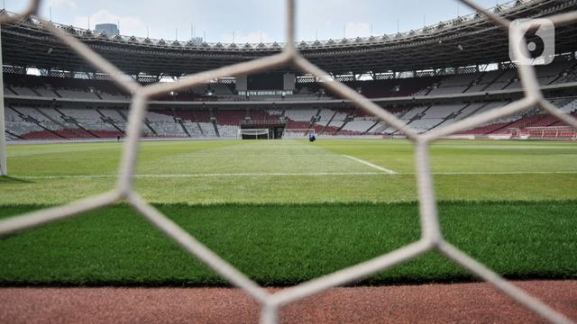 Perawatan Lapangan Stadion GBK Jelang Piala Dunia U20