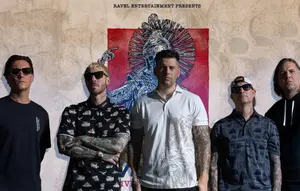 Avenged Sevenfold Siapkan 'Lidah' Sepanjang 12 Meter di JIS, Isyana Sarasvati Jadi Opener!