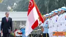 Citizen6, Jakarta: Kunjungan tersebut dimaksudkan untuk meningkatkan hubungan kerjasama bilateral kedua negara khususnya di bidang pertahanan. Kunjungan Menhan Singapura didahului dengan upacara jajar kehormatan oleh Menhan RI. (Pengirim: Kemhan Puskom)