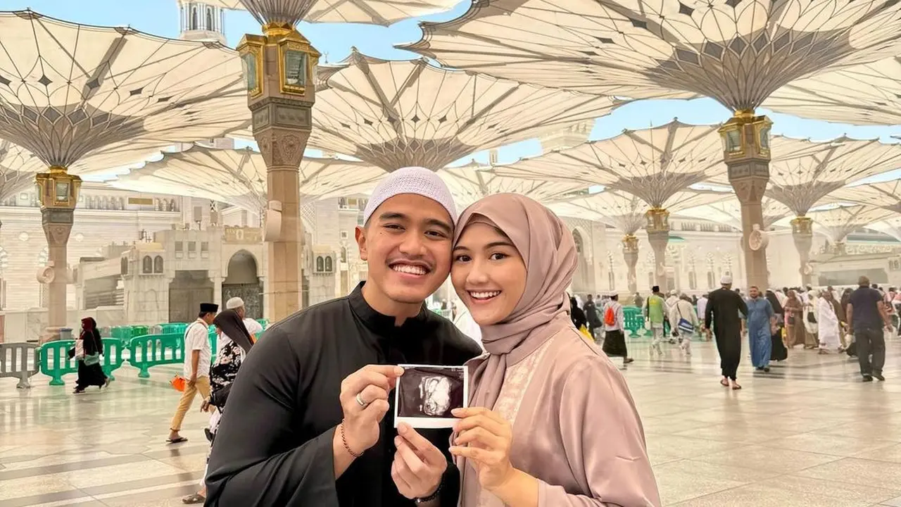 Umumkan Hamil ketika Umrah, Ini 6 Potret Erina Gudono dan Kaesang di Tanah Suci
