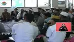 Puluhan pengungsi Rohingya di Medan, Sumatra Utara, berkumpul bersama untuk berdoa. 