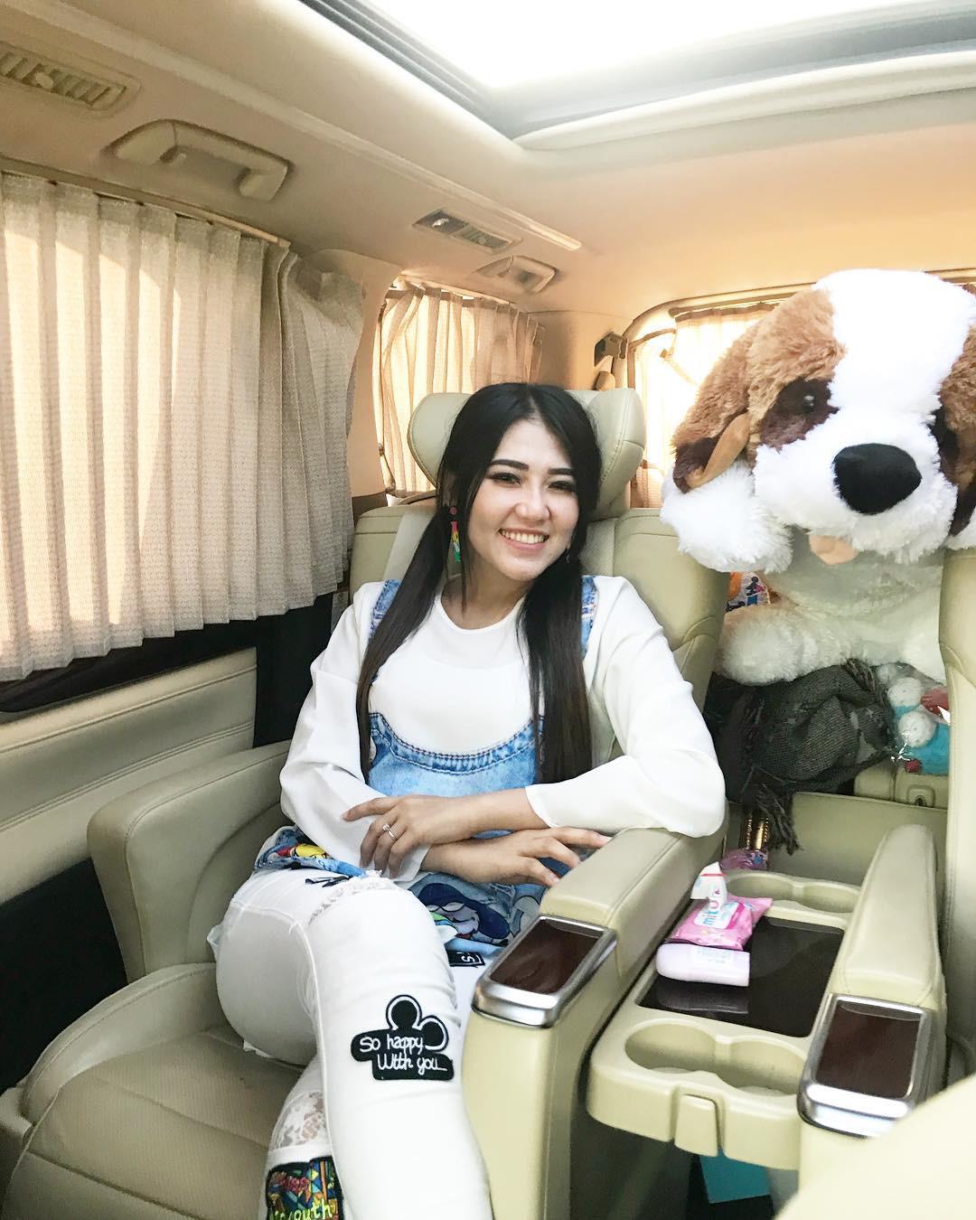 Pria Ini Minta Foto Bareng Cita Citata Ledek Via Vallen