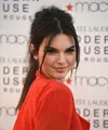 Keluarga Kardashian kembali berbahagia, pasalnya Kendall Jenner baru saja bertambah usia ke-20 pada 3 November 2015 kemarin.  (AFP/Bintang.com)