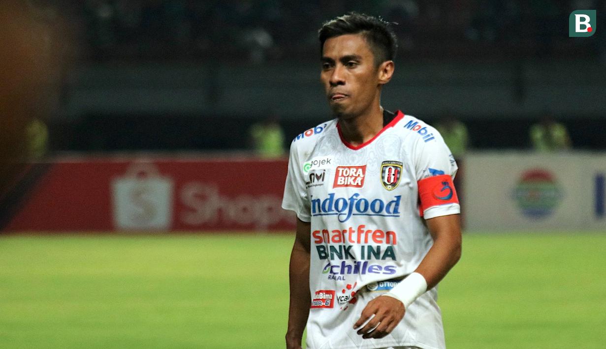 Fadil Sausu saat laga Persebaya Surabaya versus Bali United di Stadion Gelora Bung Tomo, Surabaya, Selasa (24/9/2019) malam. (Bola.com/Aditya Wany)