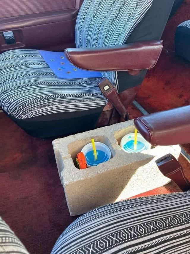 6 Potret Cara Nyeleneh Mengamankan Barang Ini Bikin Gagal Paham