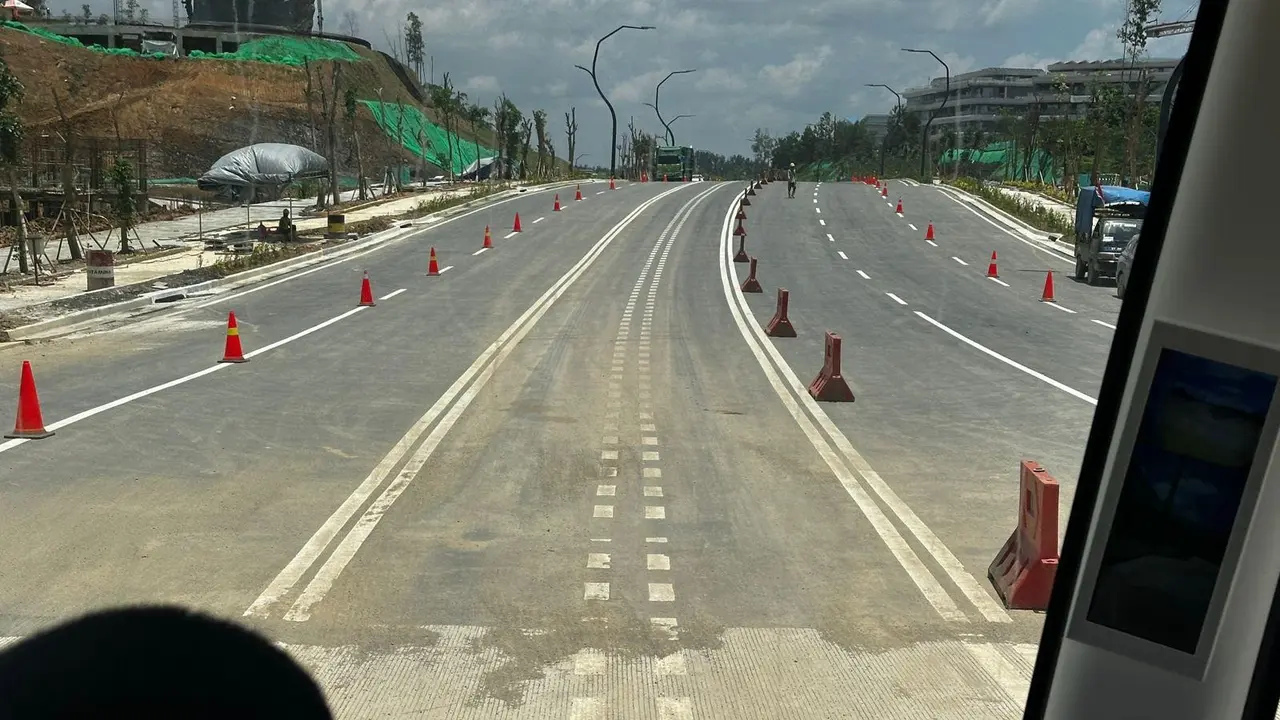 Otorita Ibu Kota Nusantara (IKN) selesai melakukan uji coba Trem Otonom Terpadu atau Autonomous Rapid Transit (ART) di kawasan Nusantara.  (Dok OIKN)