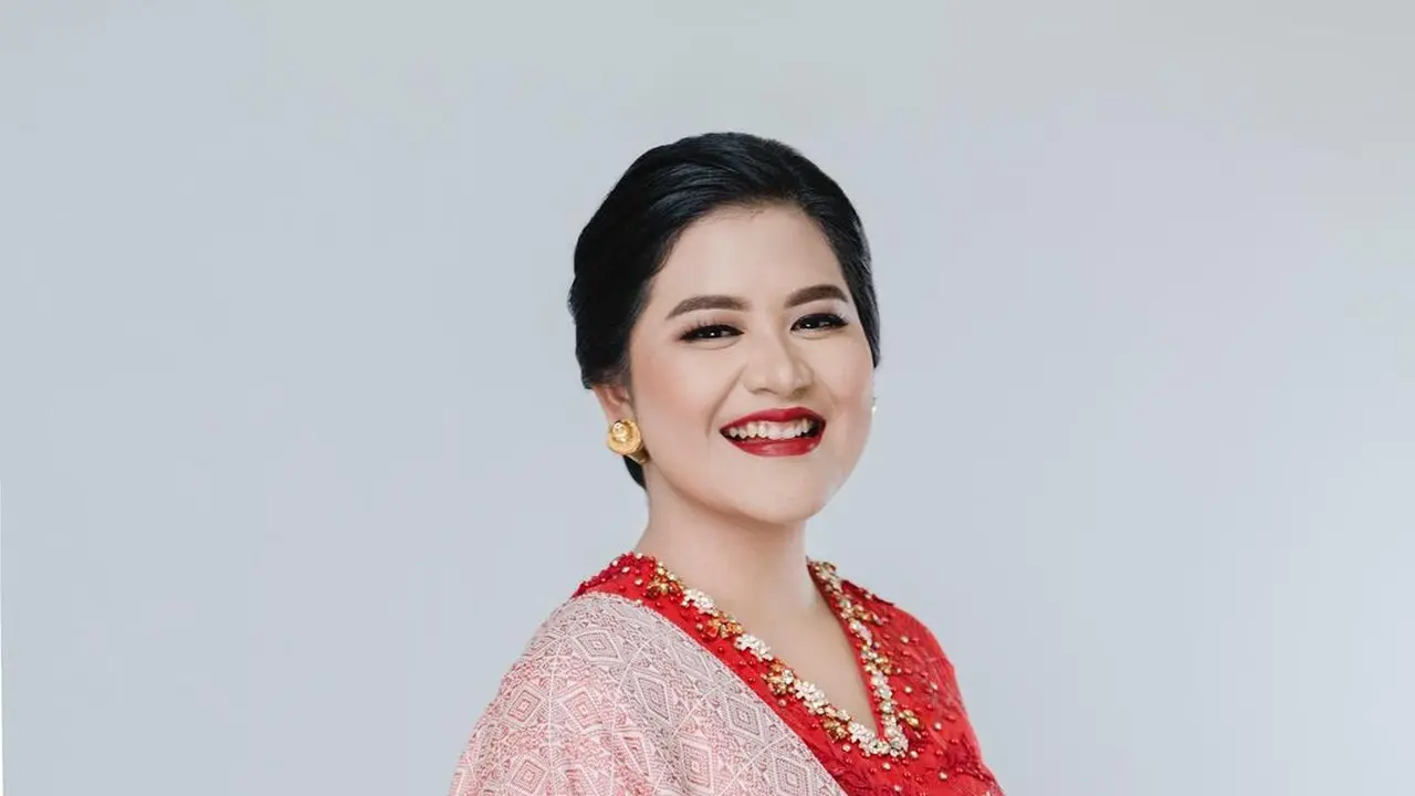 10 Gaya Elegan ala Ibu Pejabat Pakai Kebaya, dari Arumi Bachsin, Kahiyang Ayu hingga Selvi Ananda