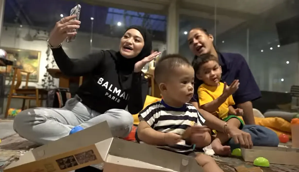 Nathalie Holscher (Youtube/Baim Paula)