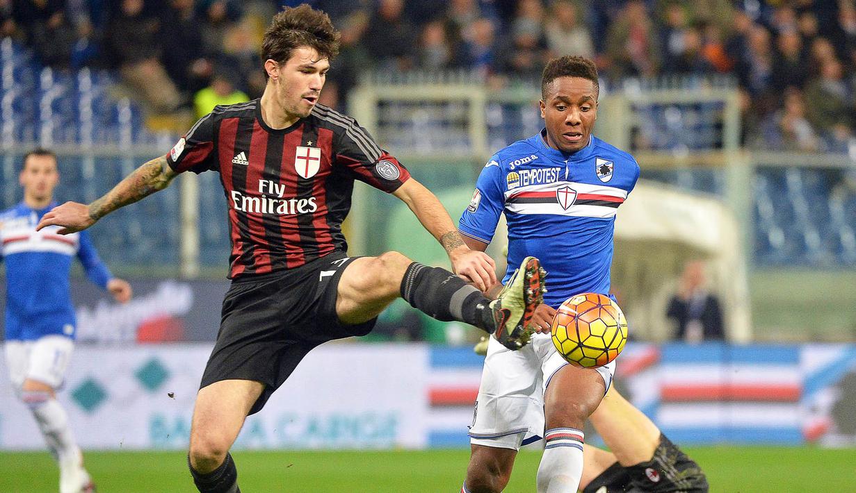 5. Alessio Romagnoli (AC Milan) - Pada bursa transfer musim panas tahun ini namanya kerap dikaitkan akan bergabung dengan Chelsea. Bakat bek 22 tahun ini memang menjadi daya tarik bagi sejumlah klub top Eropa. (EPA/Luca Zennaro)