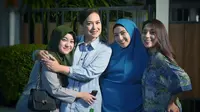 6 Potret Maudy Koesnaedi Tampil Berhijab di Para Pencari Tuhan Jilid 15, Makin Memesona