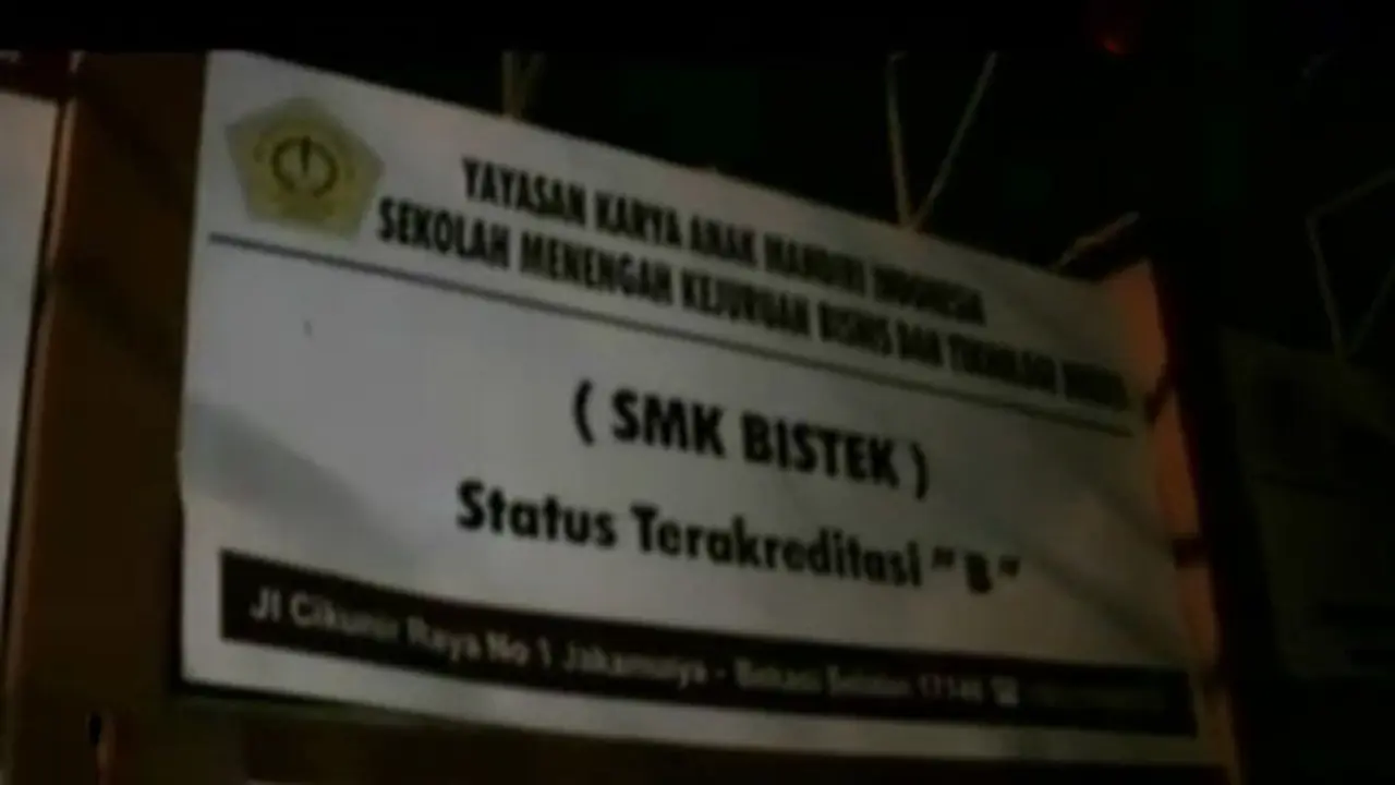 Perampokan-Sekolah
